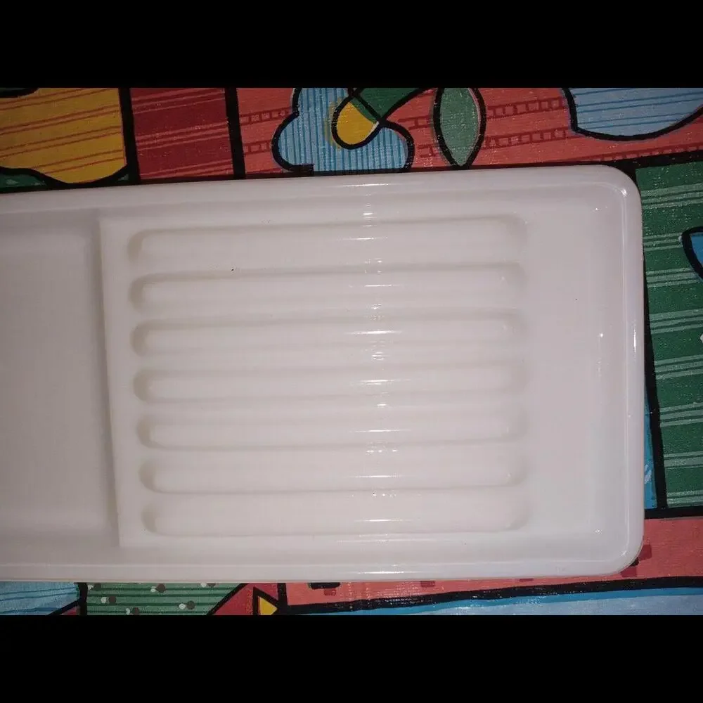The American Cabinet Milk Glass Dental Instruments Tray. Vintage. Glass Tray - Picture 2 of 8